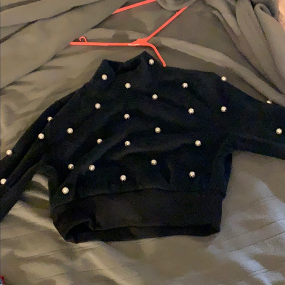 Black pearl sweater